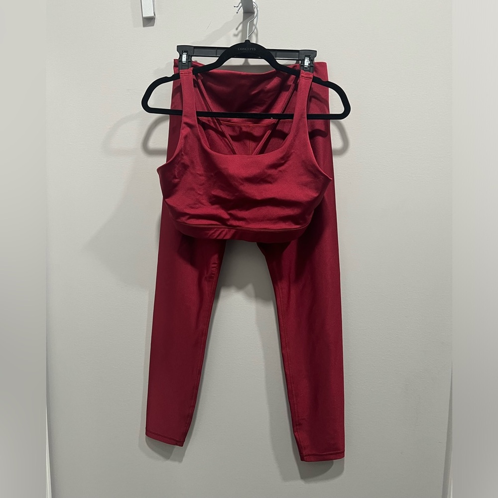 Athleta Red Shine Leggings WITH matching Athleta Black Red Bra. Both Large.